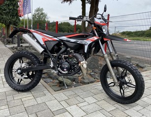 Moped Beta RR 50 Motard/Supermoto mit Schaltgetriebe