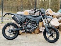 K&P-Edition: Beta RR 125 T-X Motard Grau M+S Grip Reifen
